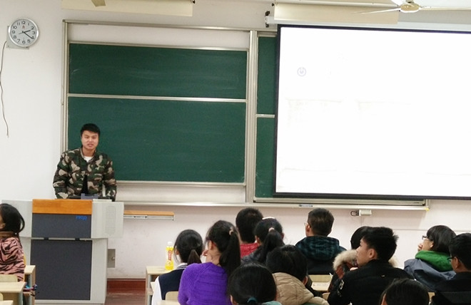 食品学院食科1503班举办丰富多彩的心理主题班会